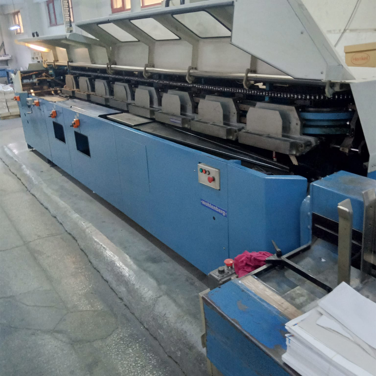 Otomatik kapak takma